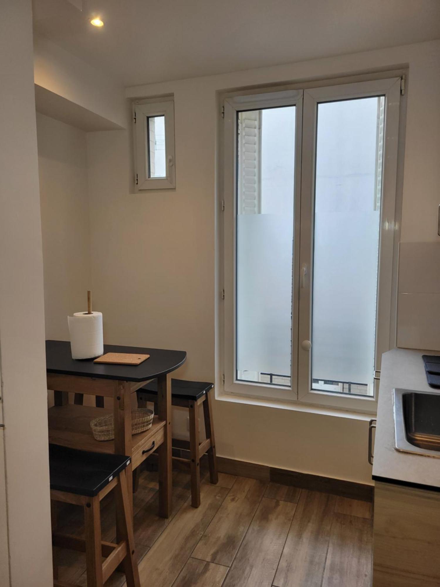 Amazing Apartment A Stone'S Throw From The City Of Lights - Paris كليشي المظهر الخارجي الصورة