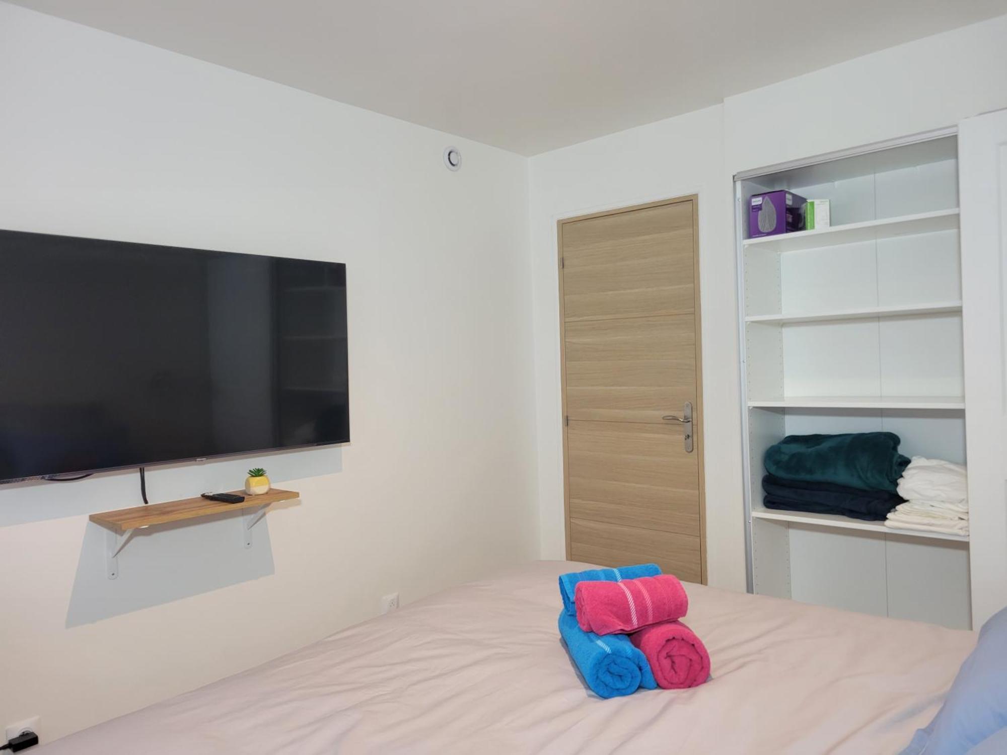 Amazing Apartment A Stone'S Throw From The City Of Lights - Paris كليشي المظهر الخارجي الصورة