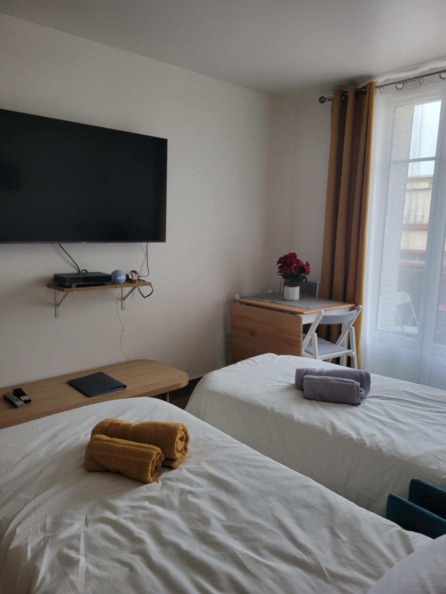Amazing Apartment A Stone'S Throw From The City Of Lights - Paris كليشي المظهر الخارجي الصورة